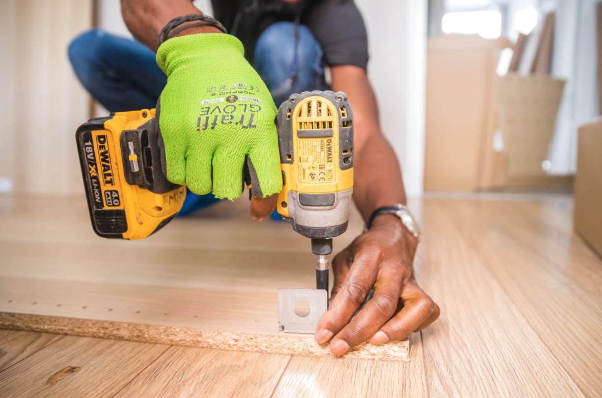6 Benefits of Hiring a Professional Flooring Contractor - GISuser.com